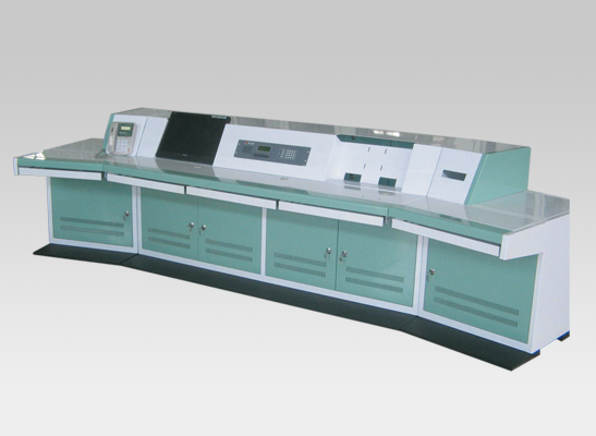 轉(zhuǎn)角多聯(lián)操作臺