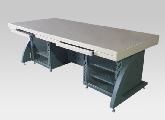 監(jiān)控操作臺